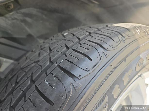 2024 Jeep Compass Sport 4x4 | Low Km's | One Owner | No Reported Accidents! image 7