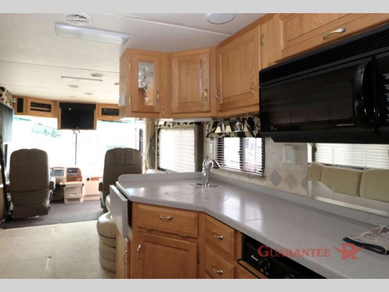 Used 2004 Newmar Dutch Star 3810 display photo