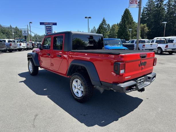 2020 Jeep Gladiator Sport S image 3