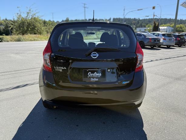 2015 Nissan Versa image 6