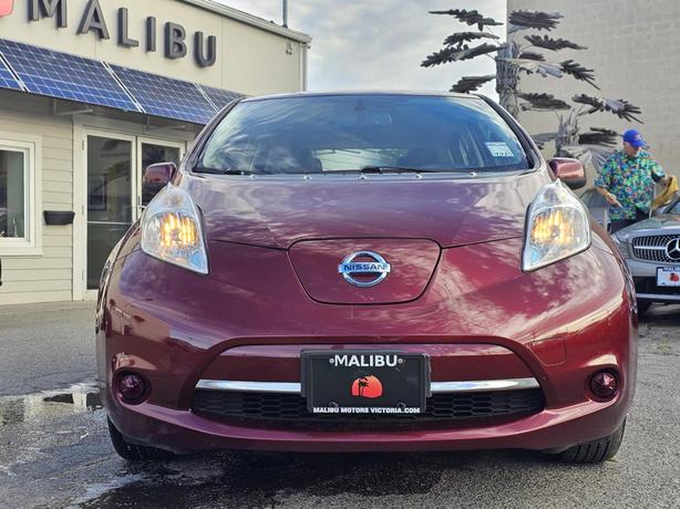 2016 Nissan LEAF 4dr HB SV image 2