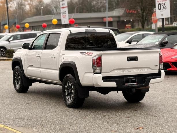 2023 Toyota Tacoma TRD Off-Road Premium - No Accidents, One Owner image 8
