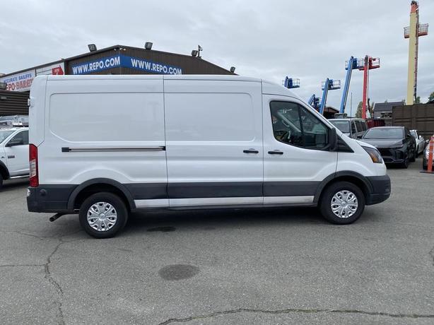 2024 Ford Transit 250 Van Medium  Roof Cargo Van image 6