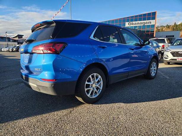 2024 Chevrolet Equinox LT image 3