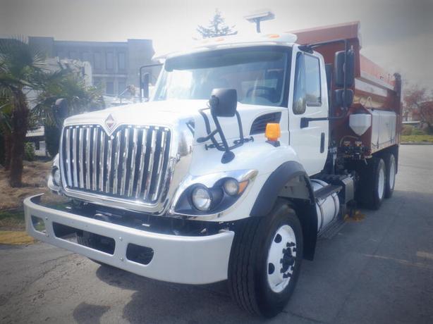 2016 International WorkStar 7500 Tandem Axle Dump Truck with Air Brakes Diesel image 2