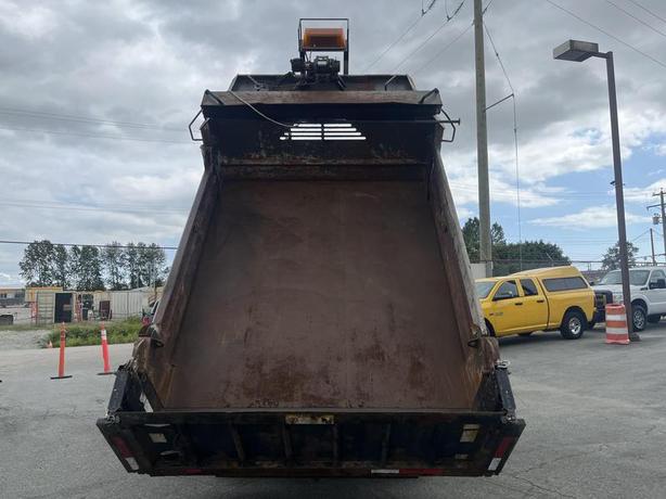 2008 Mitsubishi Fuso FE180 Power Tailgate Dump Truck With Winch 3 Seater Diesel image 4