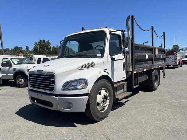 2007 Freightliner M2 106 15 Foot Flat Deck With Power Tailgate Diesel hydraulic  image 1