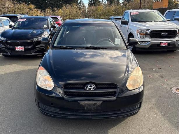 2010 Hyundai Accent | Cruise Control! image 2