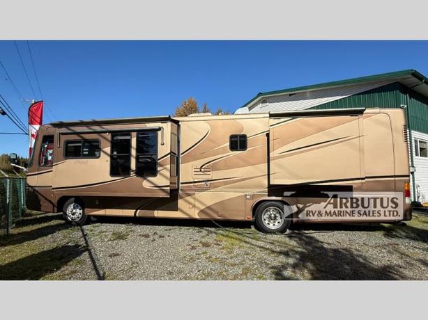 Used 2005 Safari Cheetah 38PDQ image 3