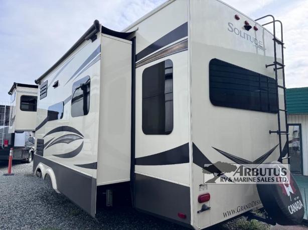 Used 2020 Grand Design Solitude 310GK image 5