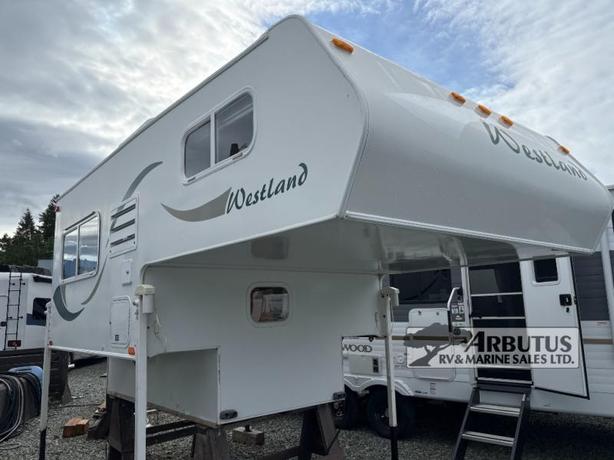 Used 2011 Westland RV Travelaire 80W image 1