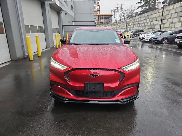 2023 Ford Mustang Mach-E Select AWD | No Reported Accidents | Low KM! image 2