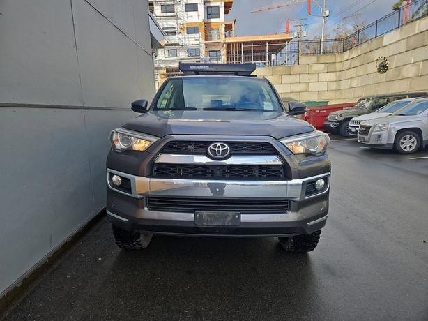 2018 Toyota 4Runner 4WD | One Owner! image 2