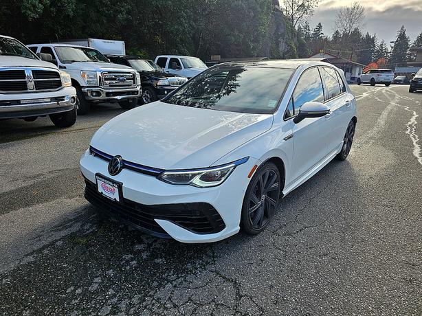 2024 Volkswagen  Golf R image 2