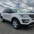 2017 Ford Explorer XLT | 3.5L V6 | 4WD | 2nd Set of Tires | Remote Keyless Entry thumbnail image 2