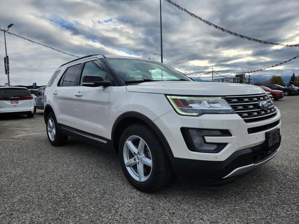 2017 Ford Explorer XLT | 3.5L V6 | 4WD | 2nd Set of Tires | Remote Keyless Entry image 2