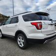 2017 Ford Explorer XLT | 3.5L V6 | 4WD | 2nd Set of Tires | Remote Keyless Entry thumbnail image 4
