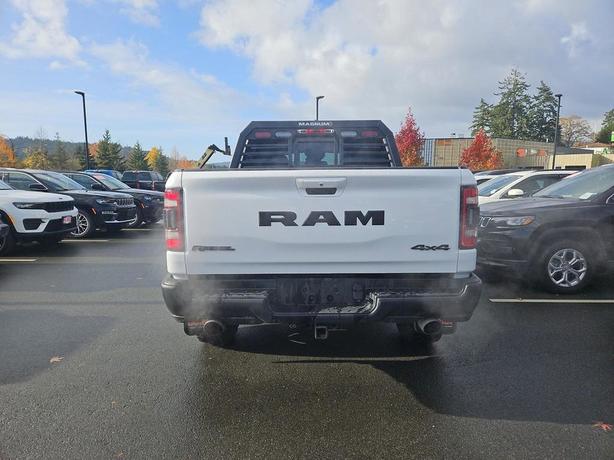 2022 RAM 1500 Rebel 4x4 Crew Cab 5'7 Box | One Owner | No Reported Accidents! image 5