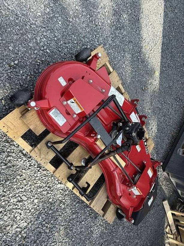 2022 Mahindra M50 Mid Mount Mower image 2