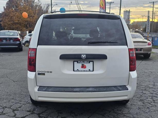 2010 Dodge Grand Caravan 4dr Wgn SE image 3