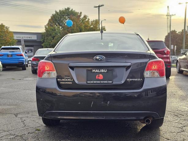 2013 Subaru Impreza 4dr Sdn CVT 2.0i w/Touring Pkg image 3