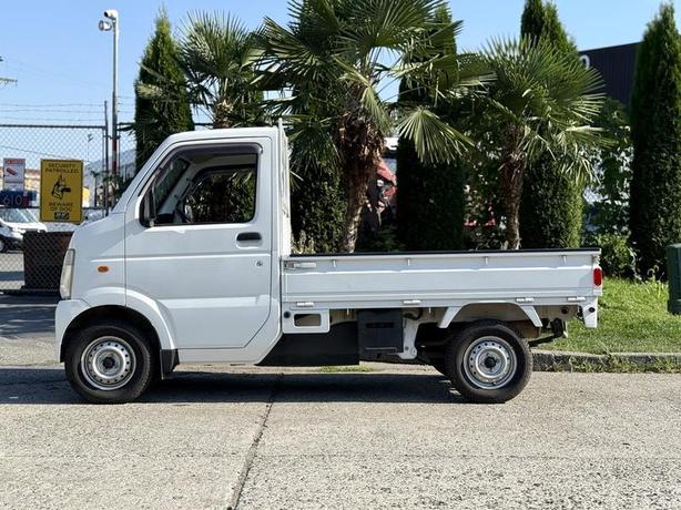 2008 Suzuki Carry JDM Right Hand Drive 4X4 Kei Truck image 6