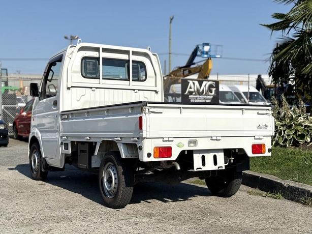 2008 Suzuki Carry JDM Right Hand Drive 4X4 Kei Truck image 8
