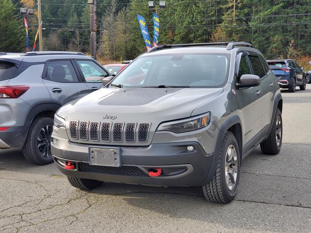 2019 Jeep Cherokee Trailhawk image 1