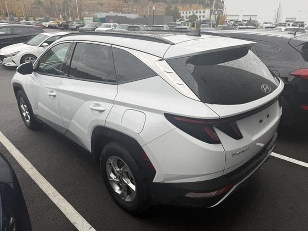 2024 Hyundai Tucson Trend ! WIRELESS CHARGING! HEATED SEATS! BLINDSPOT! BACKUP C image 3