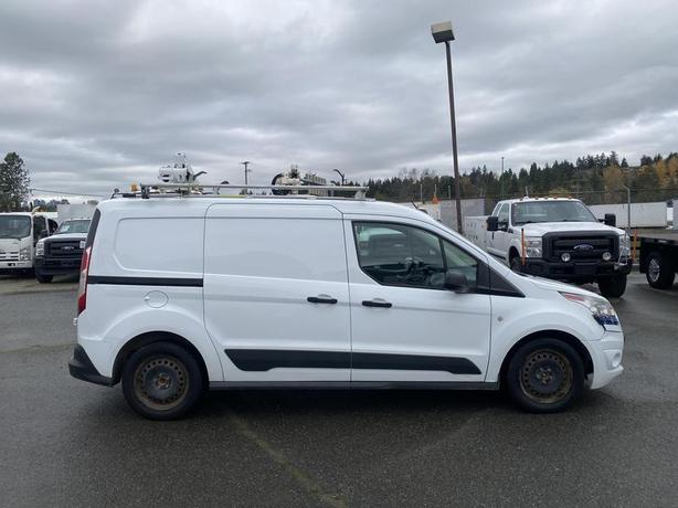 2017 Ford Transit Connect Cargo Van XLT LWB With Ladder Rack image 6
