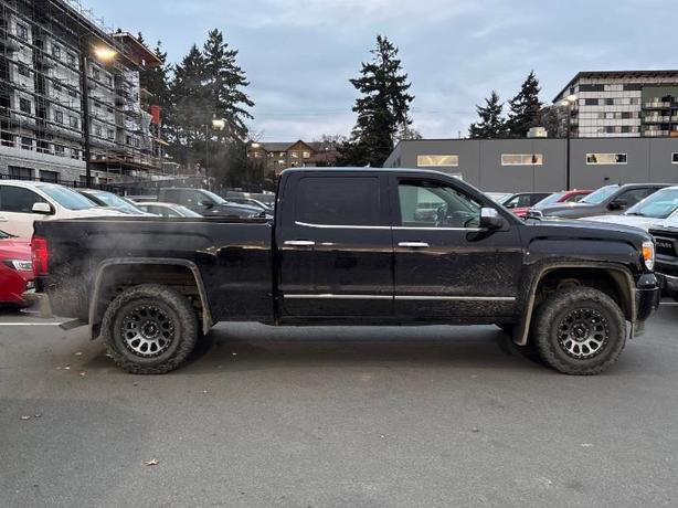 2015 GMC Sierra 1500 SLE | Heated Seats! image 4