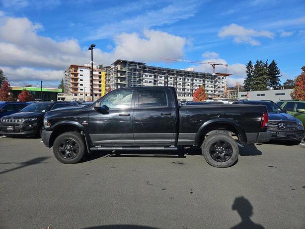 2014 RAM 2500 Laramie 4WD | Power Sunroof! image 3
