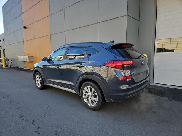 2021 Hyundai Tucson Preferred AWD | Heated Seats! image 4