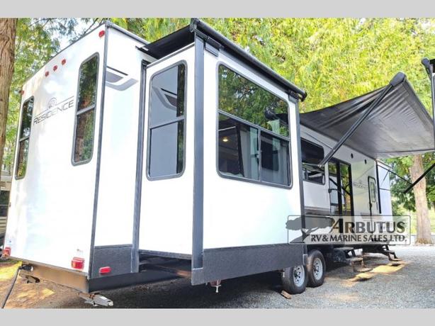 Used 2023 Keystone RV Residence 401RDEN image 4