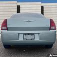 2005 CHRYSLER 300 thumbnail image 5