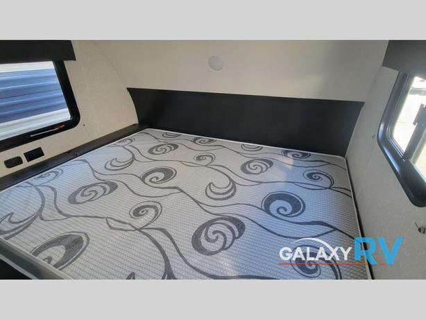 Used 2022 Forest River RV Cherokee Wolf Pup 17JG image 4