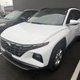 2024 Hyundai Tucson Trend ! WIRELESS CHARGING! HEATED SEATS! BLINDSPOT! BACKUP C thumbnail image 2
