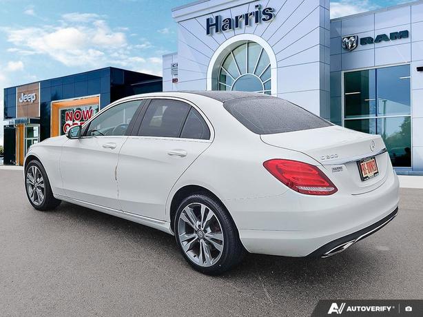 2016 Mercedes-Benz C-Class C 300 4MATIC | Heated Seats | Cruise Control! image 4
