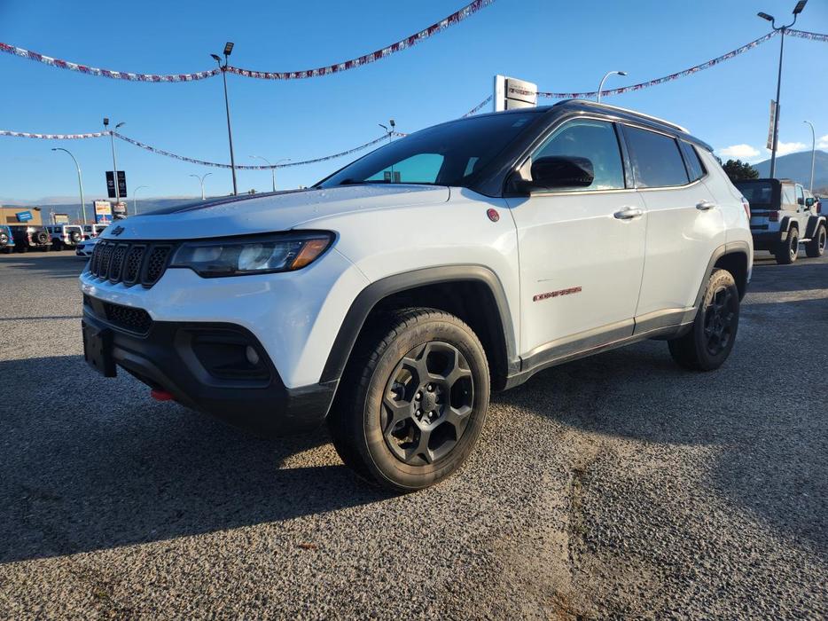 2023 Jeep Compass Trailhawk | Premium Alpine Speakers | Bluetooth | Remote Start display photo