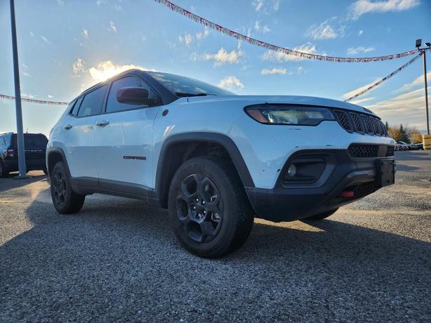 2023 Jeep Compass Trailhawk | Premium Alpine Speakers | Bluetooth | Remote Start image 2