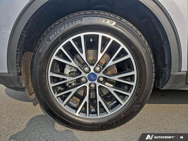 2022 Ford Escape SE Plug-In Hybrid FWD | Keyless Start | Back Up Camera! image 6