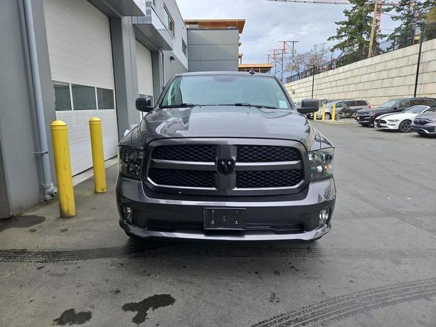 2020 RAM 1500 Classic Express 4x4 Crew Cab 5'7 Box | No Reported Accidents | One image 2