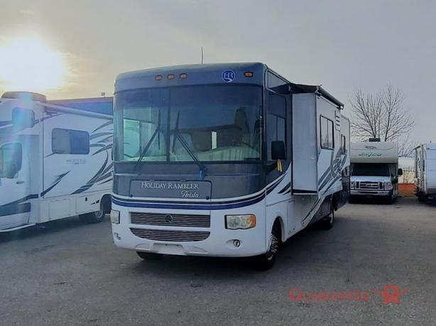 Used 2010 Holiday Rambler Arista 32SBT image 3