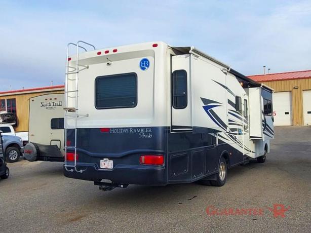 Used 2010 Holiday Rambler Arista 32SBT image 4