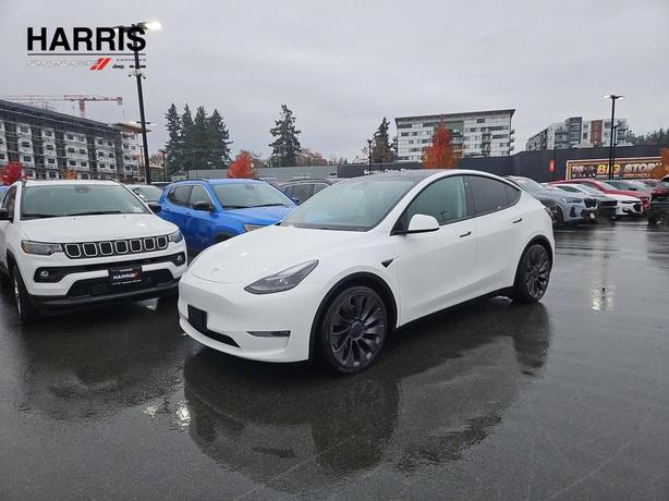 2021 Tesla Model Y Performance AWD | GPS Navigation | Heated Seats! image 1