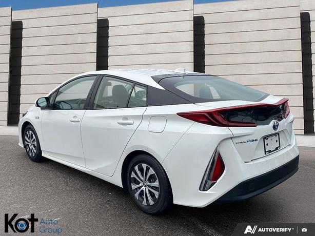 2021 Toyota Prius Prime Base ADAPTIVE CRUISE CONTROL! APPLE CARPLAY & ANDROID AU image 4