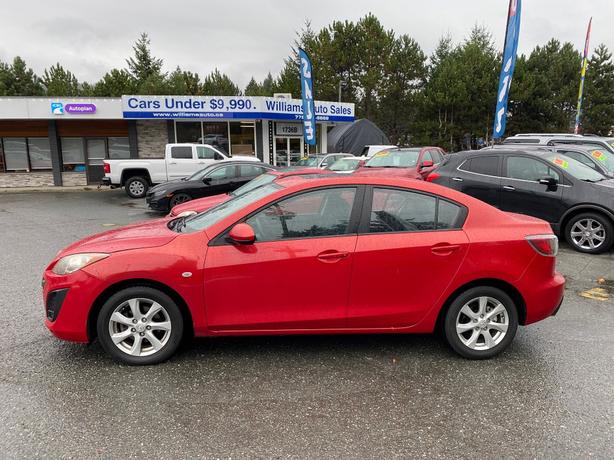 2010 Mazda  Mazda3 i Sport image 8