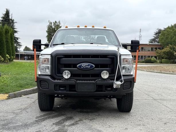 2015 Ford F-350 SD SuperCab 4WD Service Truck image 3