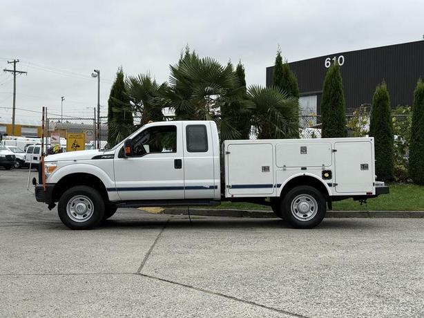 2015 Ford F-350 SD SuperCab 4WD Service Truck image 6