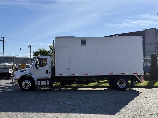 2011 Freightliner M2 106 20-Foot Cube Van with Cummins Engine and Shredder Setup image 6